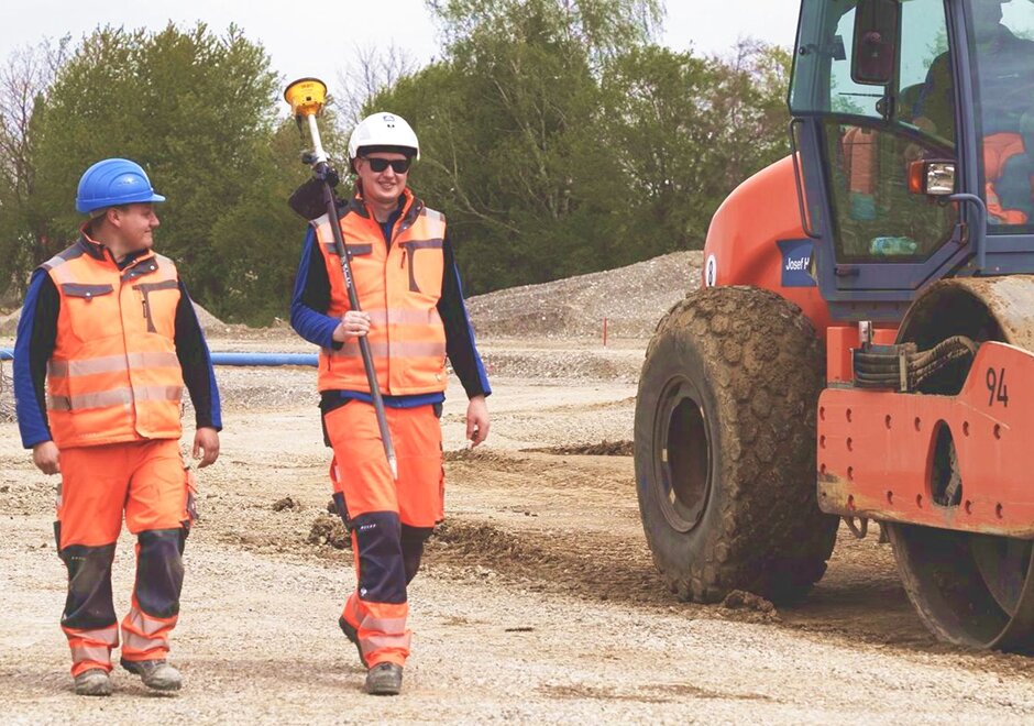 News Ausbildungsvideo
Kanal- und Straßenbauer online